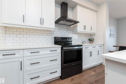 3805 Cherry Loop, Edmonton, AB - Indoor Photo Showing Kitchen