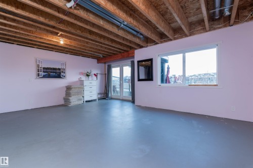 3805 Cherry Loop, Edmonton, AB - Indoor