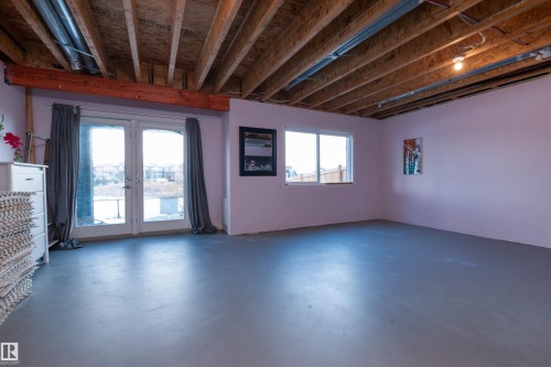 3805 Cherry Loop, Edmonton, AB - Indoor Photo Showing Other Room
