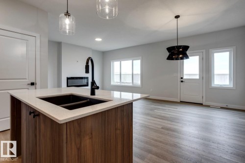 169 Caledon Crescent, Spruce Grove, AB - Indoor Photo Showing Kitchen With Double Sink