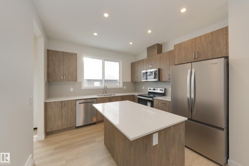 307 173 Avenue, Edmonton, AB - Indoor Photo Showing Kitchen With Upgraded Kitchen