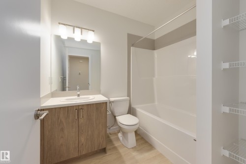 307 173 Avenue, Edmonton, AB - Indoor Photo Showing Bathroom