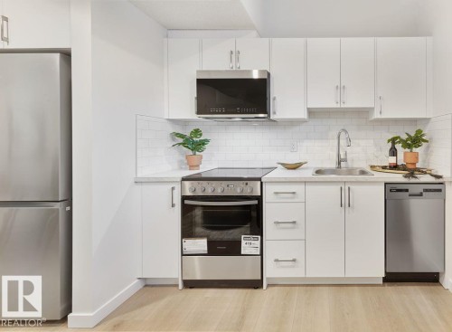 309 173 Avenue, Edmonton, AB - Indoor Photo Showing Kitchen With Upgraded Kitchen