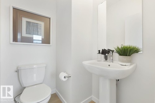 309 173 Avenue, Edmonton, AB - Indoor Photo Showing Bathroom