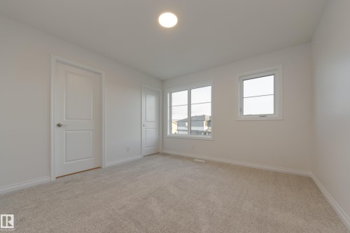 21276 131 Avenue, Edmonton, AB - Indoor Photo Showing Other Room
