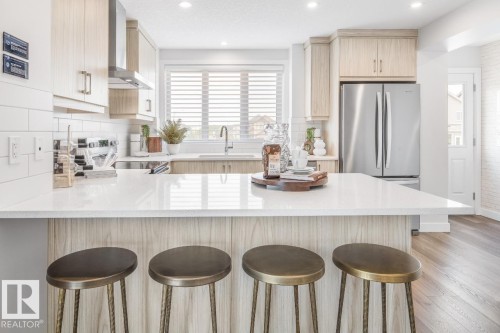 11977 35 Avenue, Edmonton, AB - Indoor Photo Showing Kitchen With Upgraded Kitchen