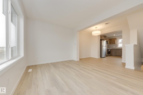 17233 4 Street, Edmonton, AB - Indoor Photo Showing Other Room