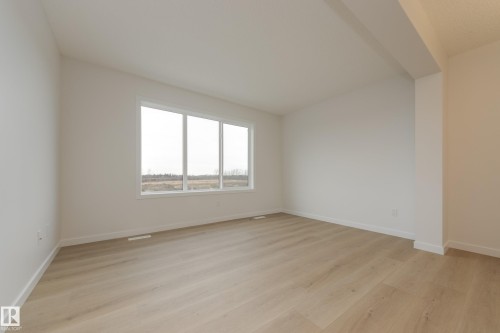 17231 4 Street, Edmonton, AB - Indoor Photo Showing Other Room