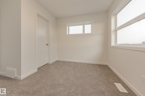 17246 4 Street, Edmonton, AB - Indoor Photo Showing Other Room