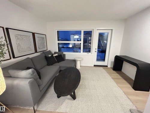 17246 4 Street, Edmonton, AB - Indoor Photo Showing Other Room