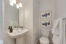 17246 4 Street, Edmonton, AB  - Indoor Photo Showing Bathroom 