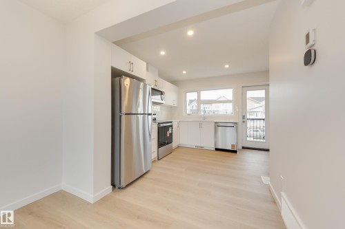 17242 4 Street, Edmonton, AB - Indoor