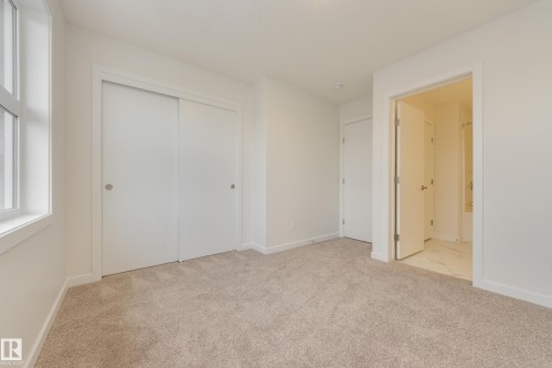 17234 4 Street, Edmonton, AB - Indoor Photo Showing Other Room
