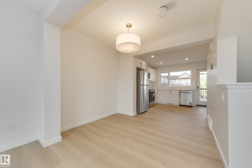 17234 4 Street, Edmonton, AB - Indoor Photo Showing Other Room