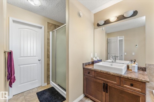 51 Silverstone Drive, Stony Plain, AB - Indoor Photo Showing Bathroom