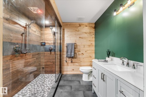 51 Silverstone Drive, Stony Plain, AB - Indoor Photo Showing Bathroom