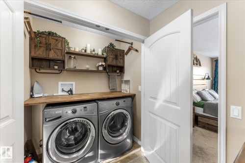 51 Silverstone Drive, Stony Plain, AB - Indoor Photo Showing Laundry Room