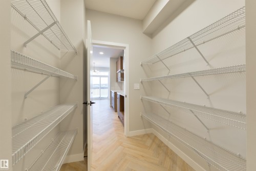 10 Cobblestone Gate, Spruce Grove, AB - Indoor With Storage