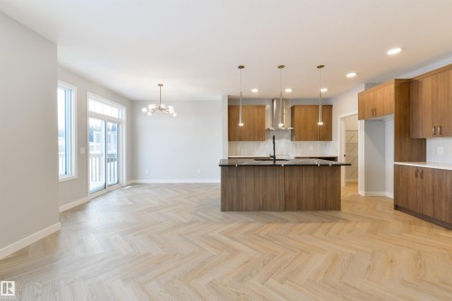10 Cobblestone Gate, Spruce Grove, AB - Indoor Photo Showing Kitchen