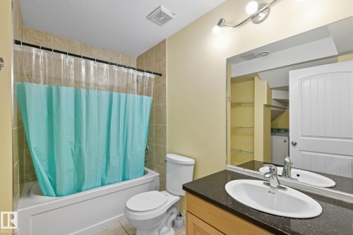 6026 164A Avenue, Edmonton, AB - Indoor Photo Showing Bathroom