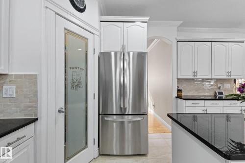 6026 164A Avenue, Edmonton, AB - Indoor Photo Showing Kitchen