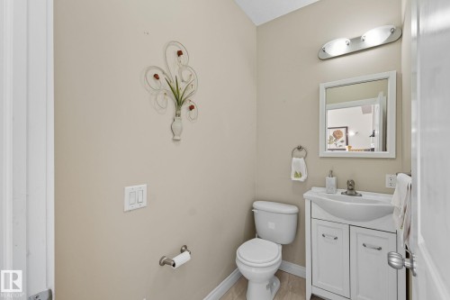 6026 164A Avenue, Edmonton, AB - Indoor Photo Showing Bathroom