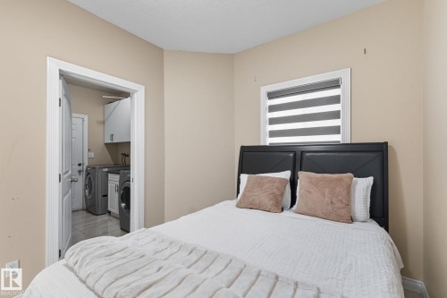 6026 164A Avenue, Edmonton, AB - Indoor Photo Showing Bedroom