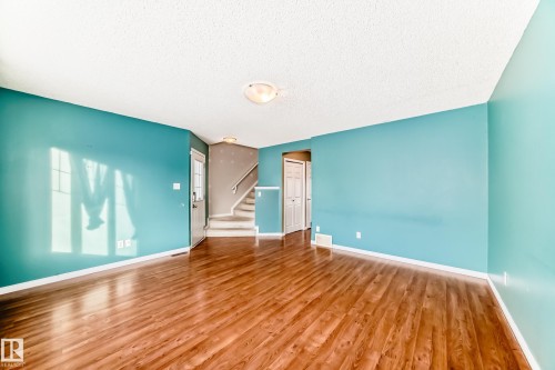 2805 25 Street, Edmonton, AB - Indoor Photo Showing Other Room
