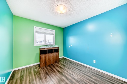 2805 25 Street, Edmonton, AB - Indoor Photo Showing Other Room