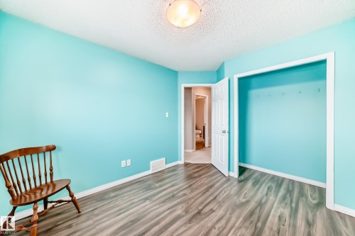 2805 25 Street, Edmonton, AB - Indoor