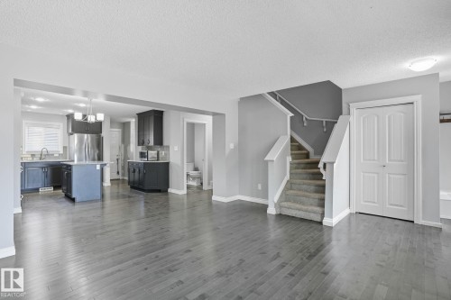 1565 33A Street, Edmonton, AB - Indoor