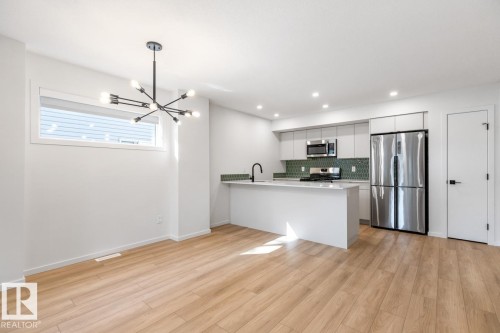 11939, 11941, 11943 101 Street, Edmonton, AB - Indoor Photo Showing Kitchen
