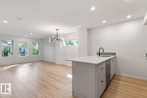 11939, 11941, 11943 101 Street, Edmonton, AB - Indoor