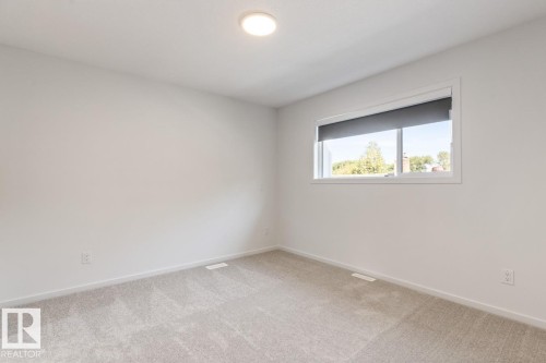 11939, 11941, 11943 101 Street, Edmonton, AB - Indoor Photo Showing Other Room