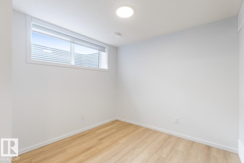 11939, 11941, 11943 101 Street, Edmonton, AB - Indoor Photo Showing Other Room