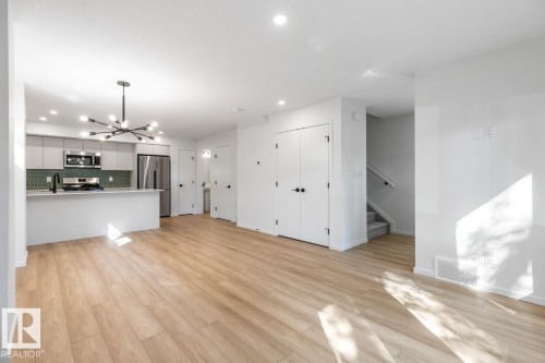 11939, 11941, 11943 101 Street, Edmonton, AB - Indoor Photo Showing Kitchen