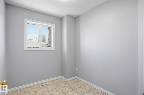 4831 154 Ave Nw, Edmonton, AB - Indoor Photo Showing Other Room
