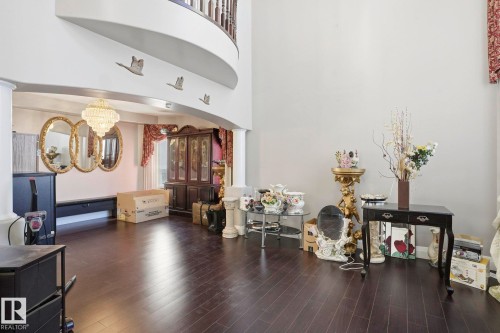 4831 154 Ave Nw, Edmonton, AB - Indoor