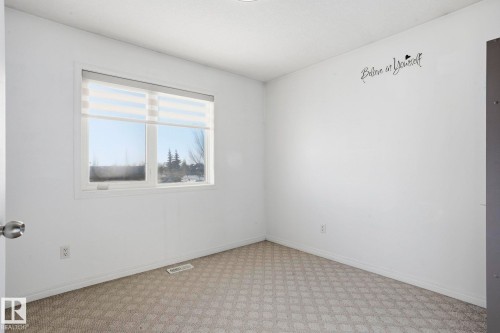 4831 154 Ave Nw, Edmonton, AB - Indoor Photo Showing Other Room