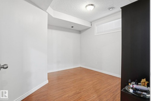 4831 154 Ave Nw, Edmonton, AB - Indoor Photo Showing Other Room