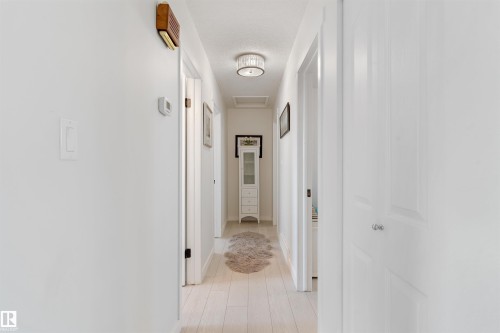 5614 48A Street, Vegreville, AB - Indoor Photo Showing Other Room