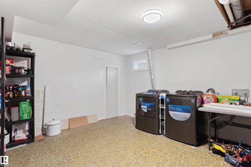 5614 48A Street, Vegreville, AB - Indoor