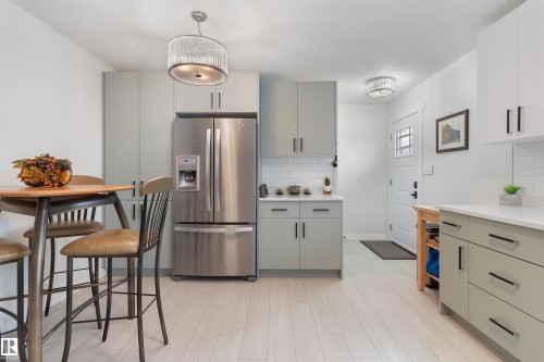 5614 48A Street, Vegreville, AB - Indoor Photo Showing Other Room