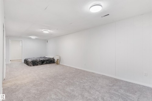 5614 48A Street, Vegreville, AB - Indoor Photo Showing Other Room