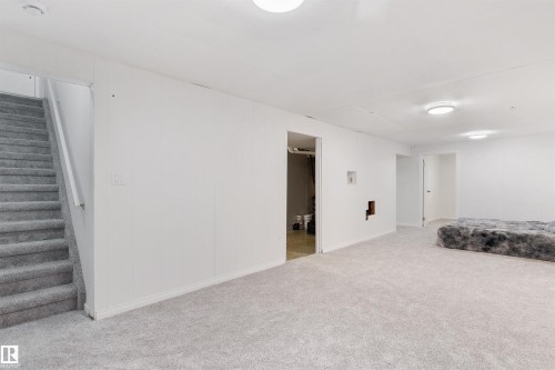 5614 48A Street, Vegreville, AB - Indoor Photo Showing Other Room