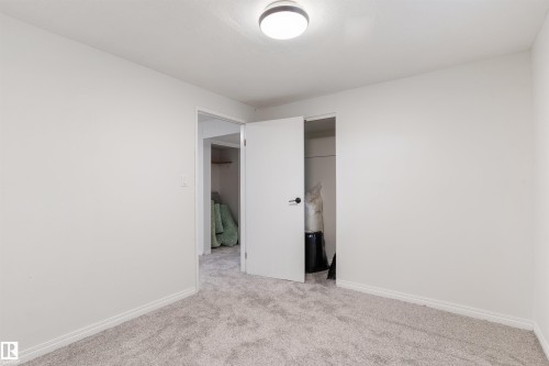 5614 48A Street, Vegreville, AB - Indoor Photo Showing Other Room