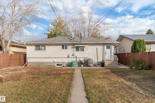 5614 48A Street, Vegreville, AB - Outdoor