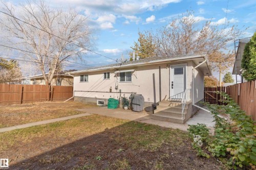 5614 48A Street, Vegreville, AB - Outdoor