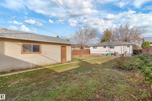 5614 48A Street, Vegreville, AB - Outdoor