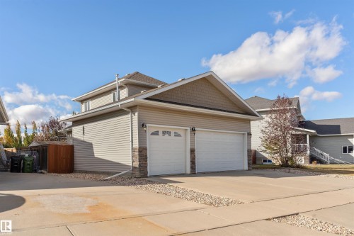 3712 69 Street, Camrose, AB - Outdoor